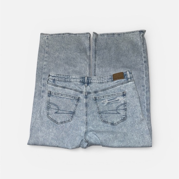 American Eagle Super High Rise Baggy Wide Leg Jeans Size 10 Short Light Wash - Picture 6 of 8
